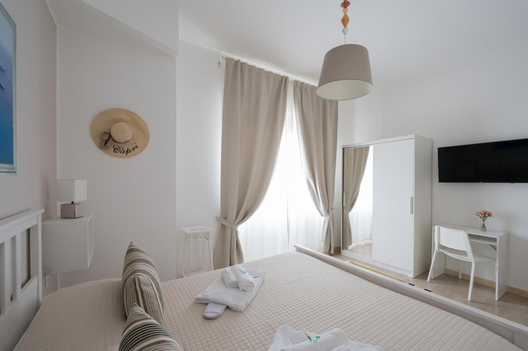 Panoramic Rooms Salerno Exterior foto